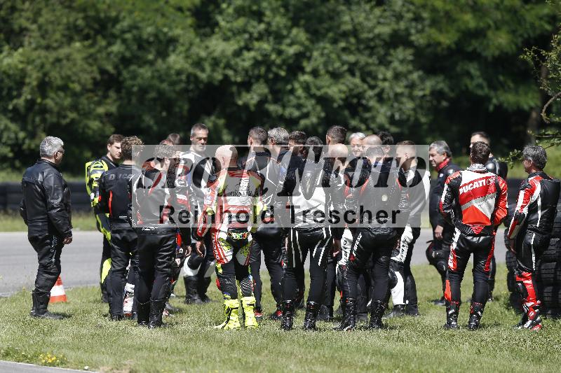 Archiv-2025/27 12.06.2025 Ducati Schweiz Trackday Warmup  ADR/Impressionen